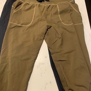 Zyia unwind joggers medium